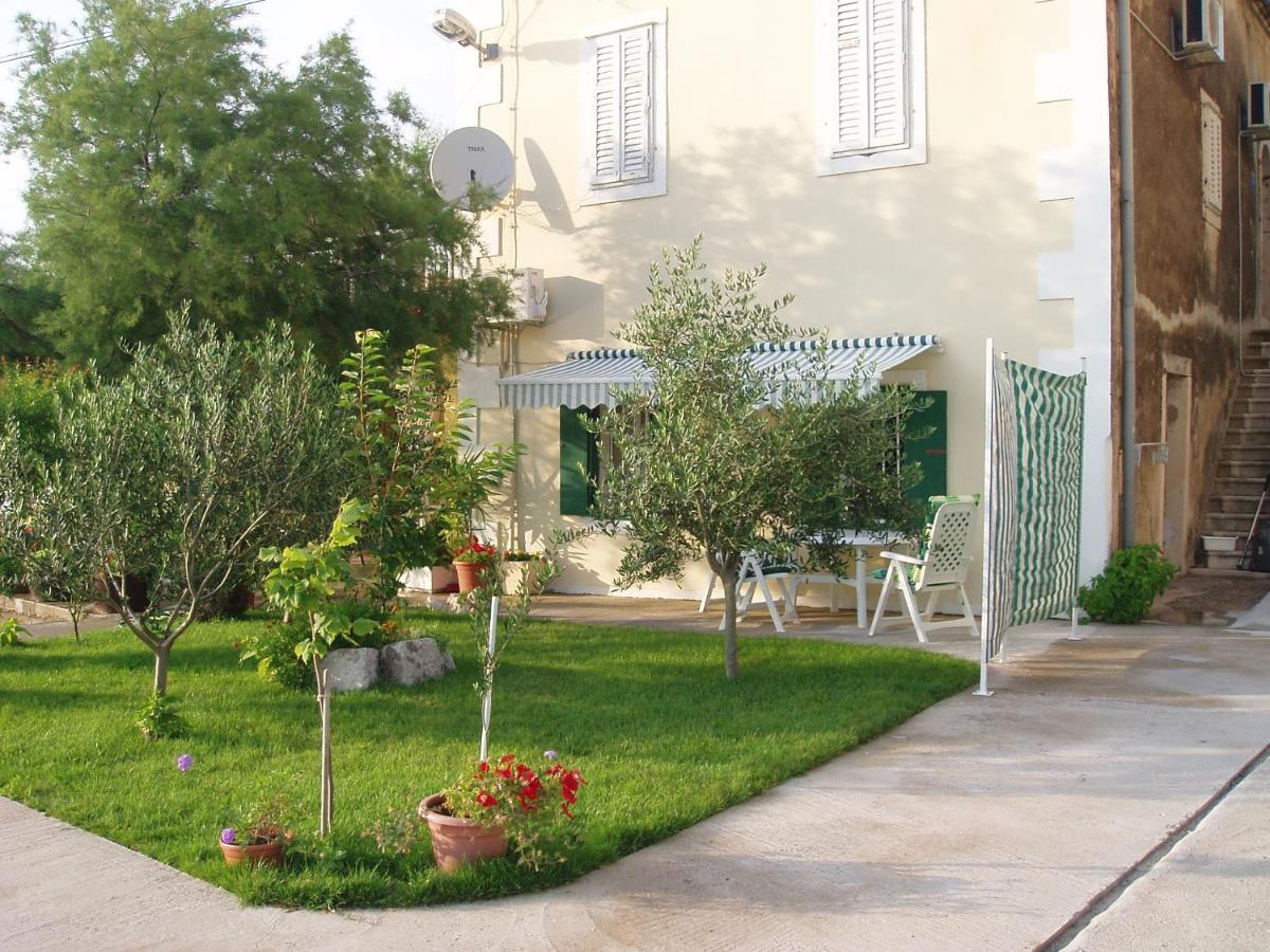 Apartments By The Sea Blace, Neretva Delta - Usce Neretve - 16068 ภายนอก รูปภาพ