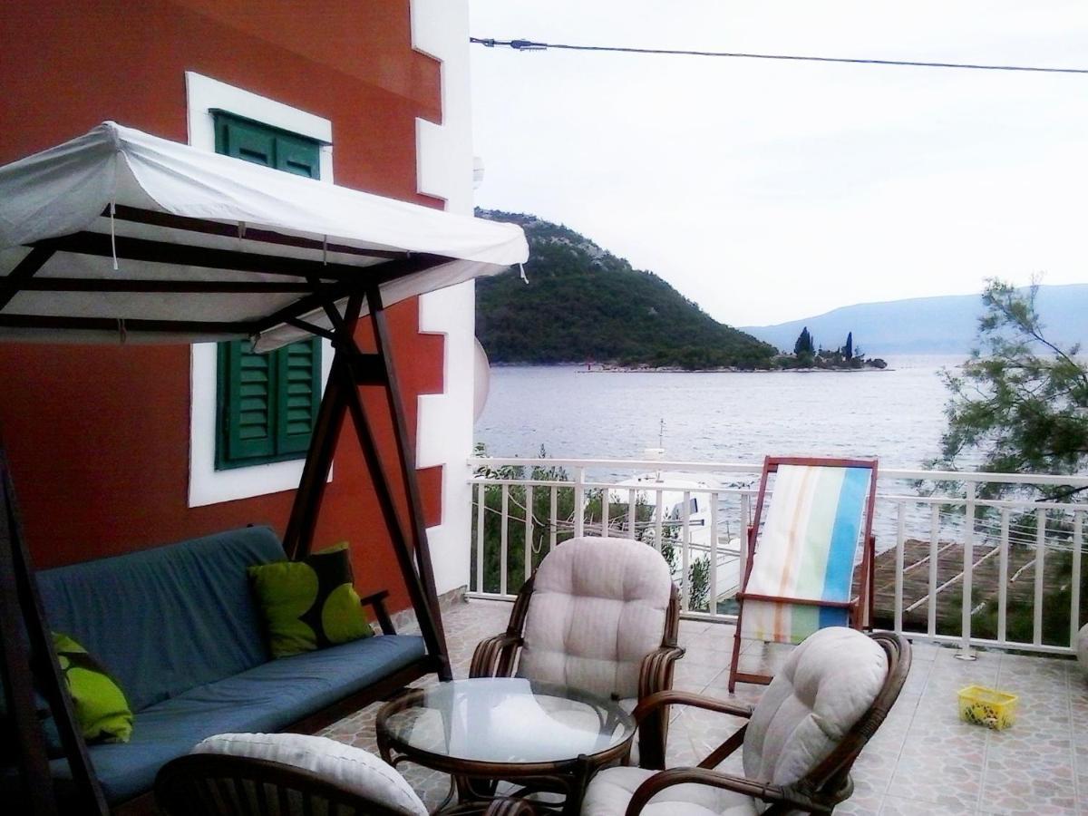 Apartments By The Sea Blace, Neretva Delta - Usce Neretve - 16068 ภายนอก รูปภาพ