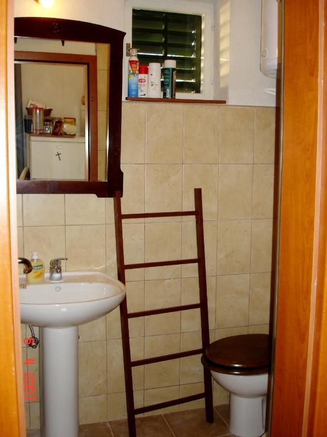Apartments By The Sea Blace, Neretva Delta - Usce Neretve - 16068 ภายนอก รูปภาพ