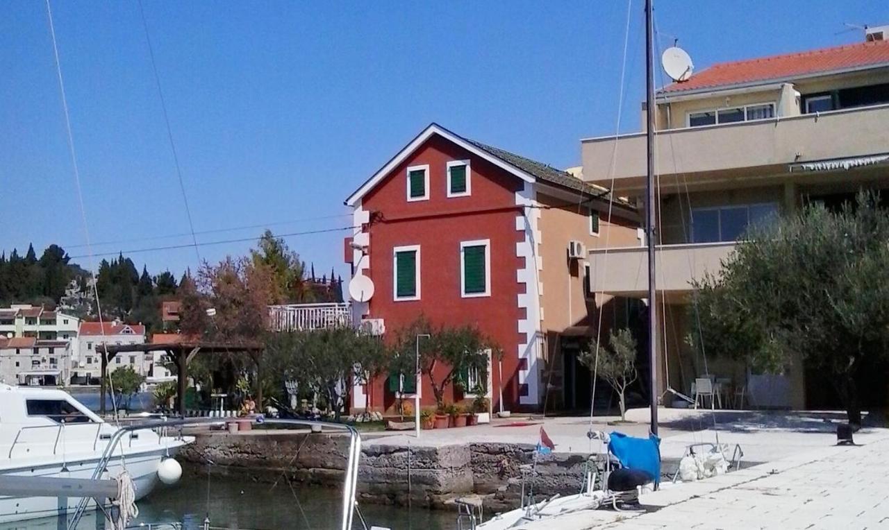 Apartments By The Sea Blace, Neretva Delta - Usce Neretve - 16068 ภายนอก รูปภาพ